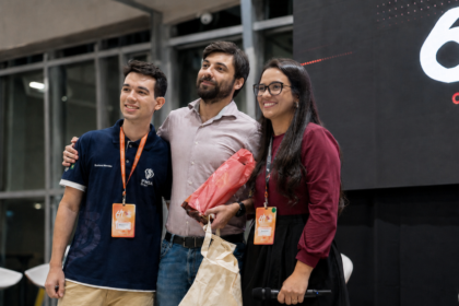 Gustavo Mendes, Dr. Thiago Daibes Padilha e Yara Santos durante evento de lançamento da parceria em Fortaleza-CE.